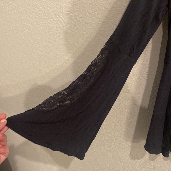 American eagle outfitters black open back top - Picture 2 of 8